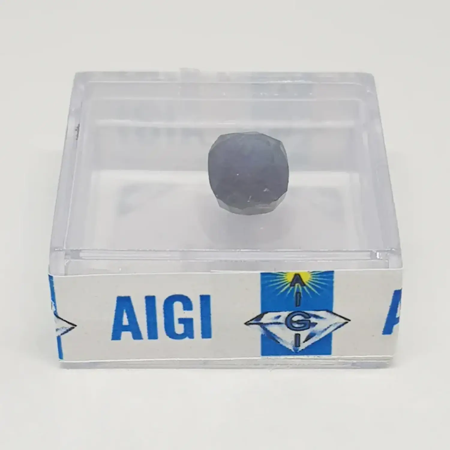 Iolite Gemstone (Neeli Gemstone)